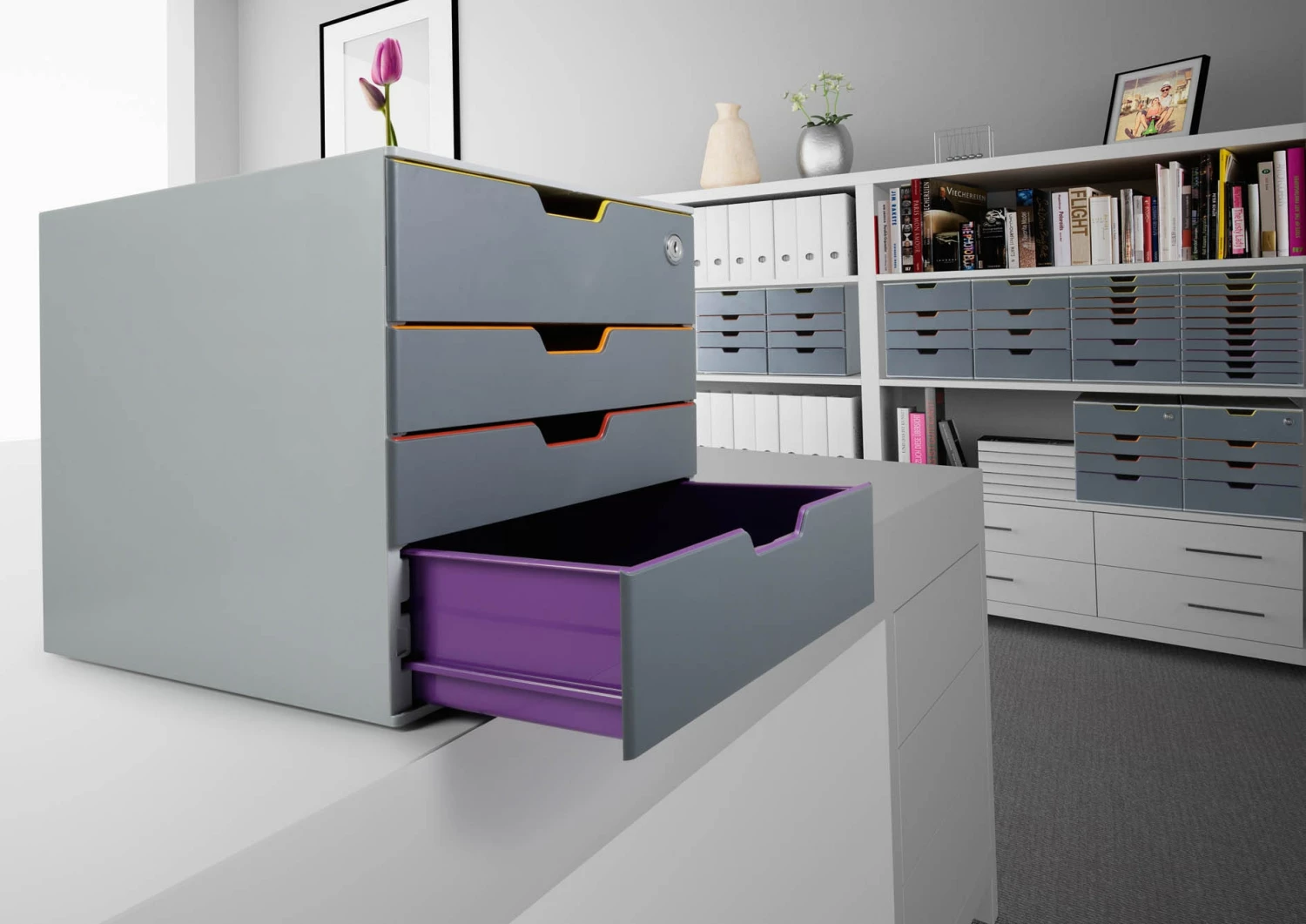 Durable 760627 Schubladenbox Abschließbar (Varicolor 4 Safe) 4 Fächer, Mit Etiketten Zur Beschriftung, Mehrfarbig – Bild 6